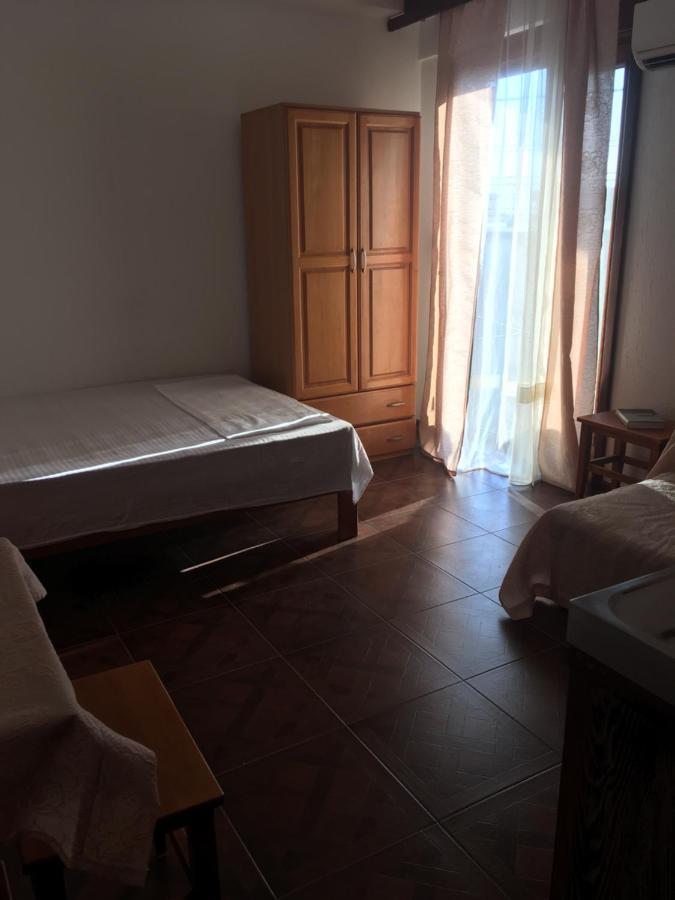 Apartment Klara Бар Экстерьер фото