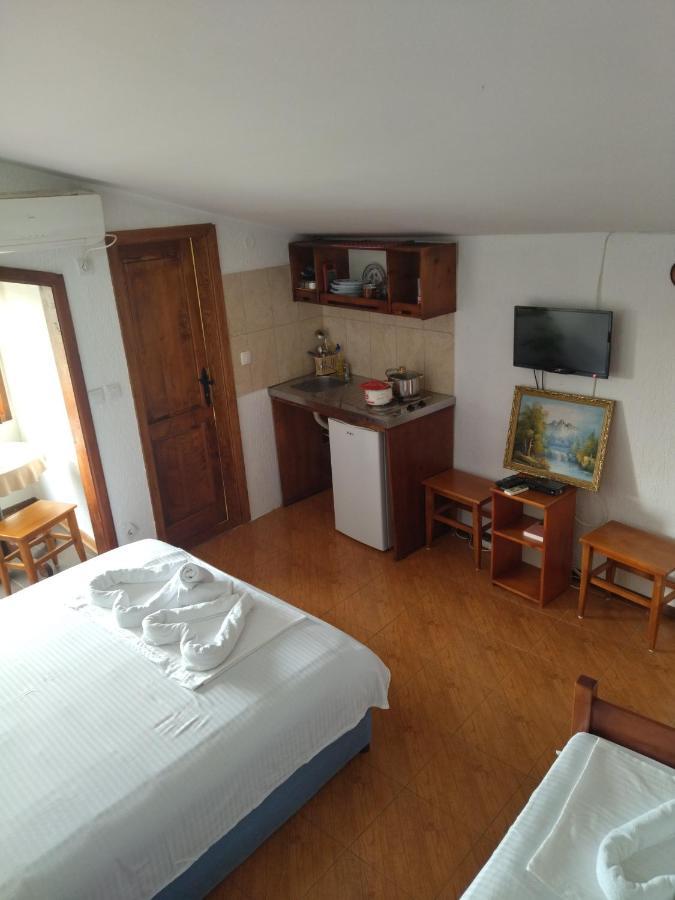 Apartment Klara Бар Экстерьер фото