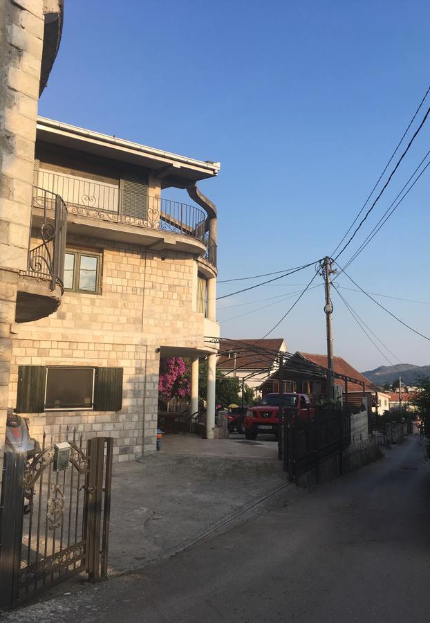 Apartment Klara Бар Экстерьер фото
